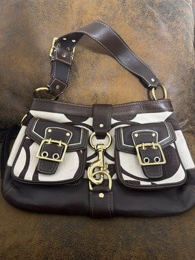 Coach Signature Canvas & Leather Shoulder Bag – Like New